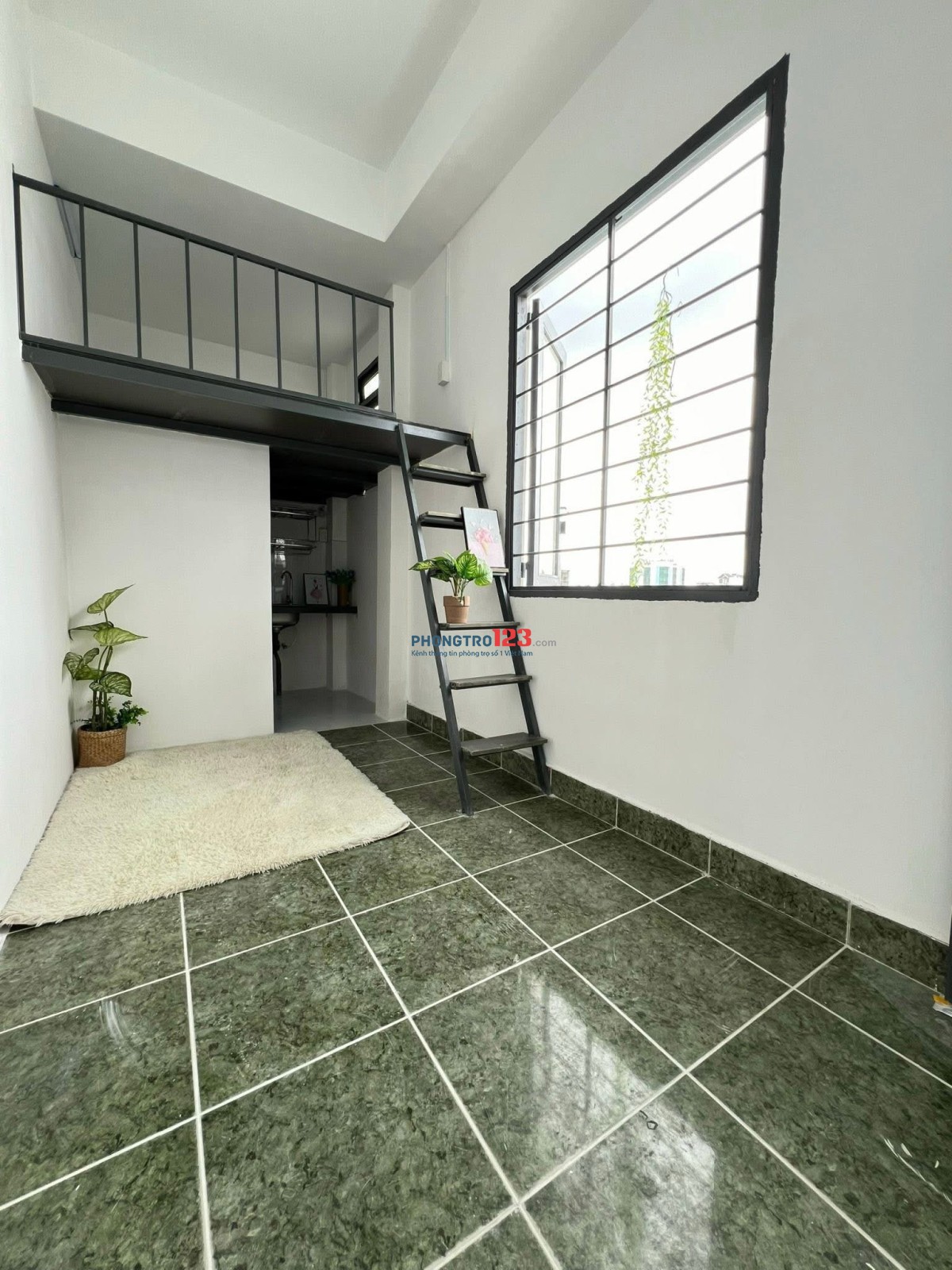 Phòng trọ thoáng mát, cửa sổ rộng, Quận 12