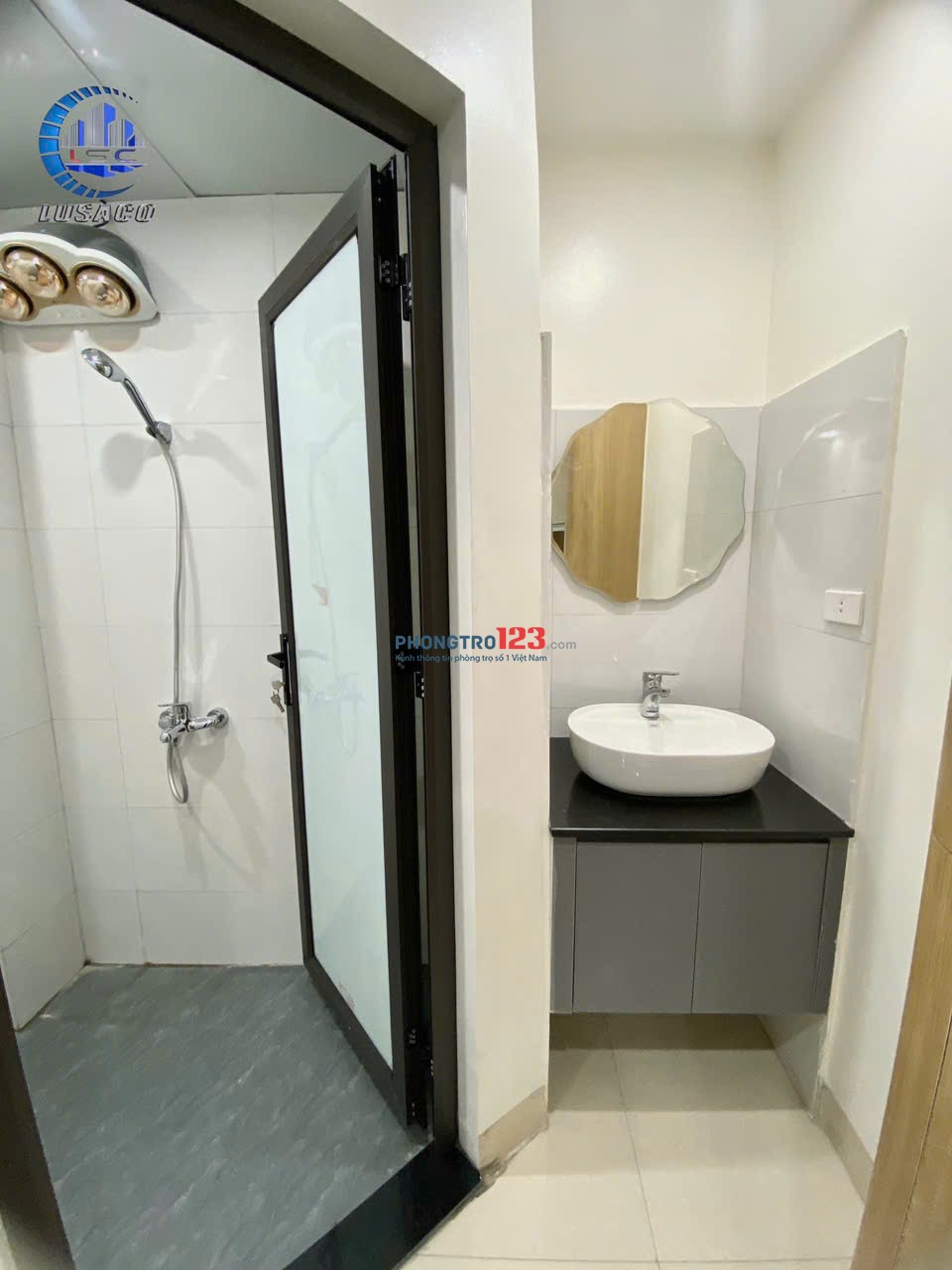 CHO THUÊ CĂN HỘ BAN CÔNG THOÁNG TẠI ĐỐNG ĐA- CHO CẢ KHÁCH NƯỚC NGOÀI THUÊ