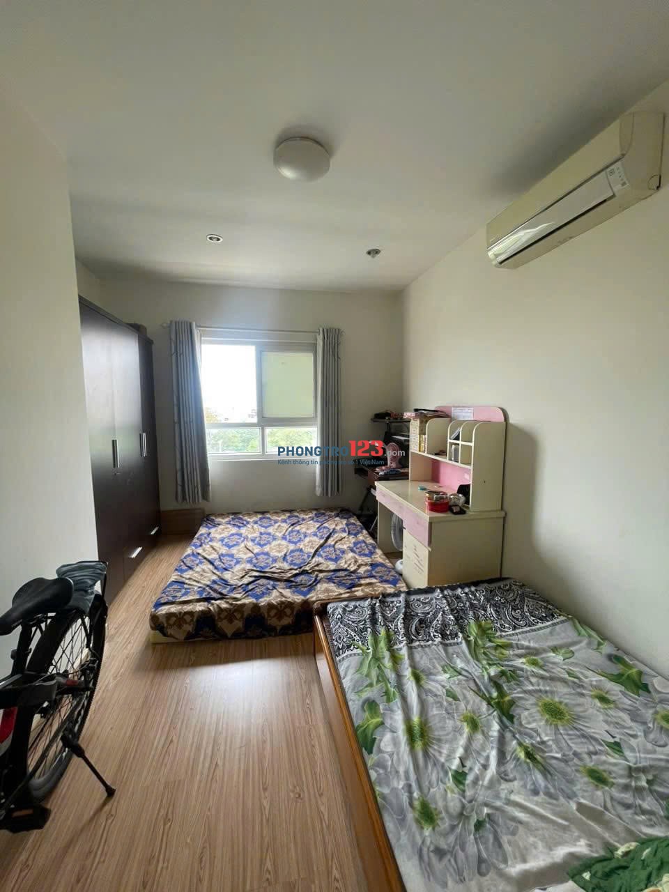 Chung cư Hoa Sen, Lạc Long Quân,Q11: 77m2, 2p ngủ, full NT, 10tr