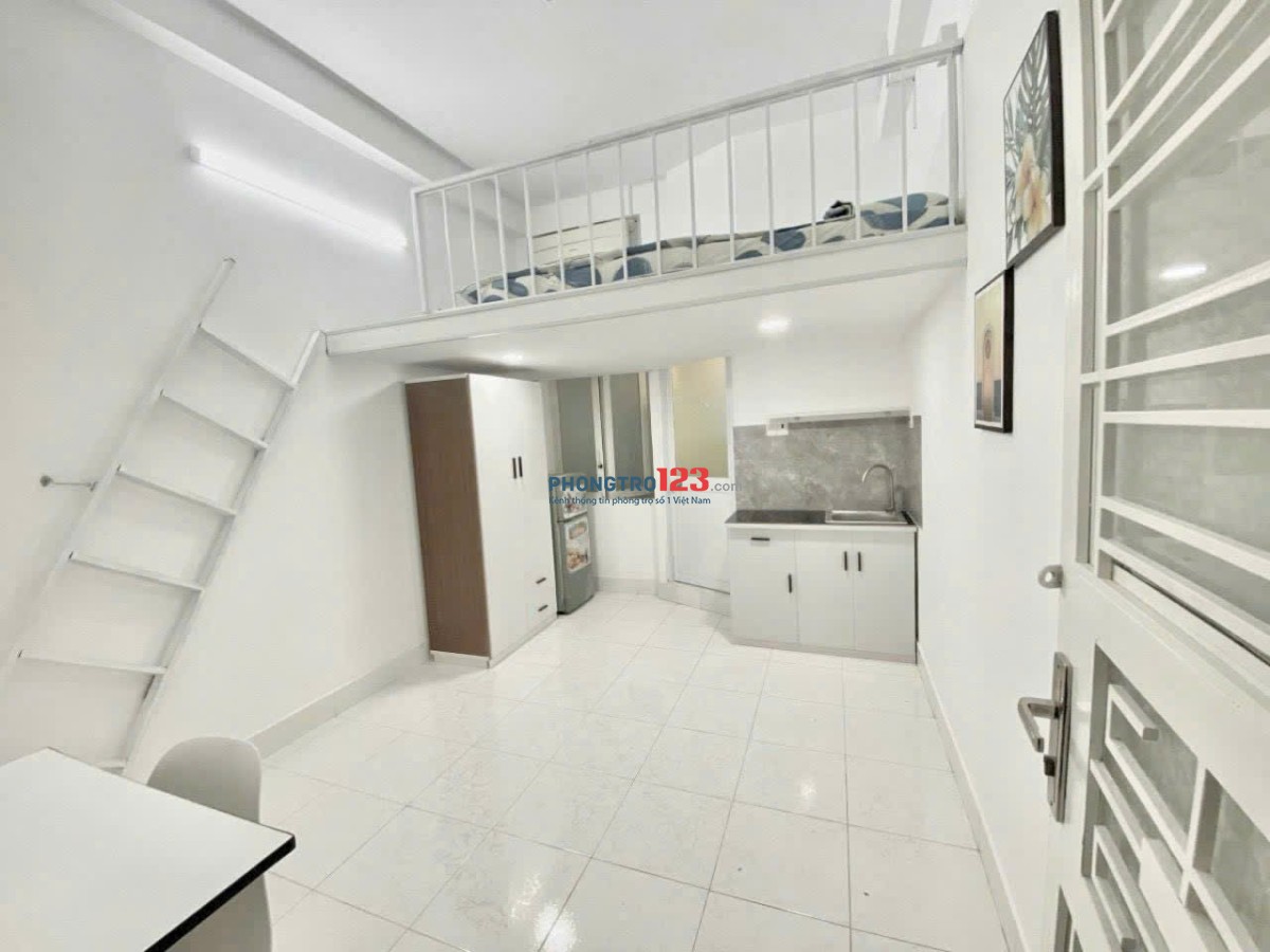 Cho thuê Phòng DUPLEX 30m2 _ Full NT Đầy Đủ Gần Phan Xích Long Và Chợ Bà Chiểu