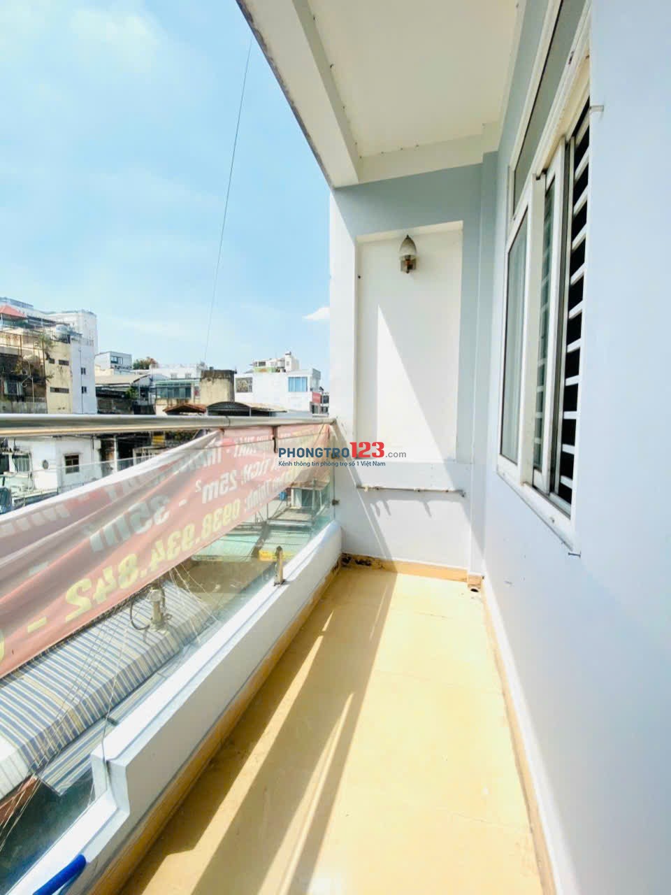 Cho thuê PHÒNG 35m2 ở được 3-4 người (ban công thoáng mát), Full Nội Thất, thang máy, Trung tâm Q1