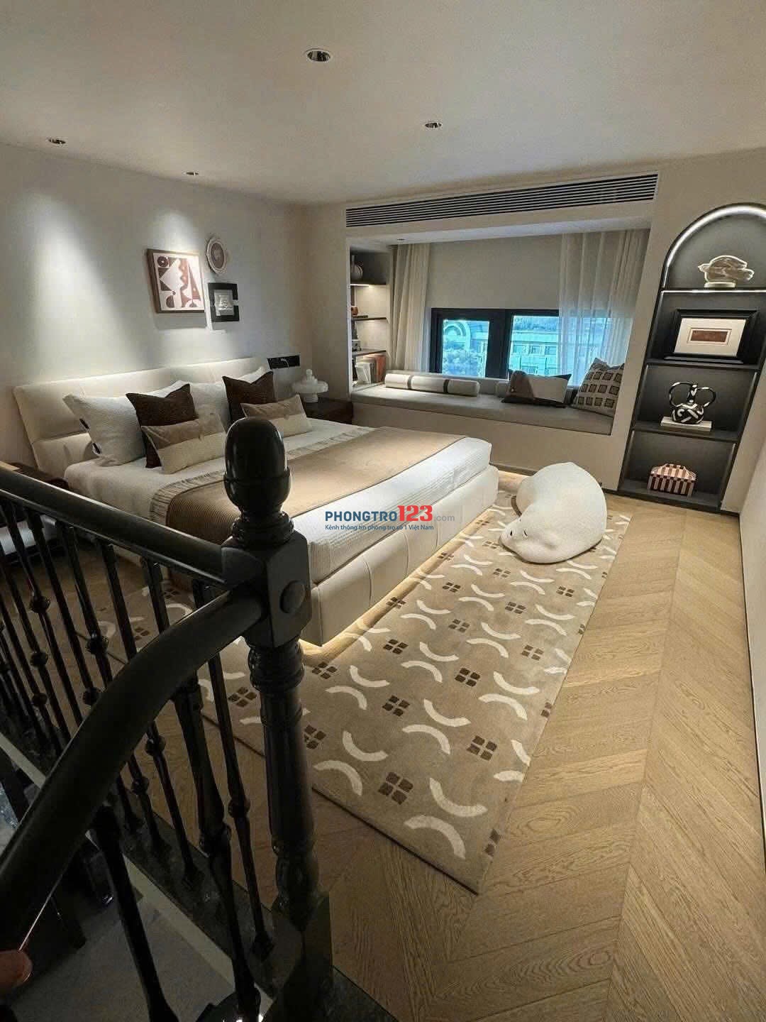 DUPLEX MỚI ĐẦY ĐỦ NỘI THẤT CAO CẤP - 4ng4xe - NẰM TRUNG TÂM Q7