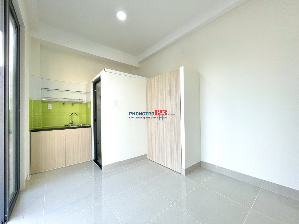 BAN CÔNG MỚI XÂY ĐẦY ĐỦ TIỆN NGHI, NGAY CÔNG VIÊN THỎ TRẮNG