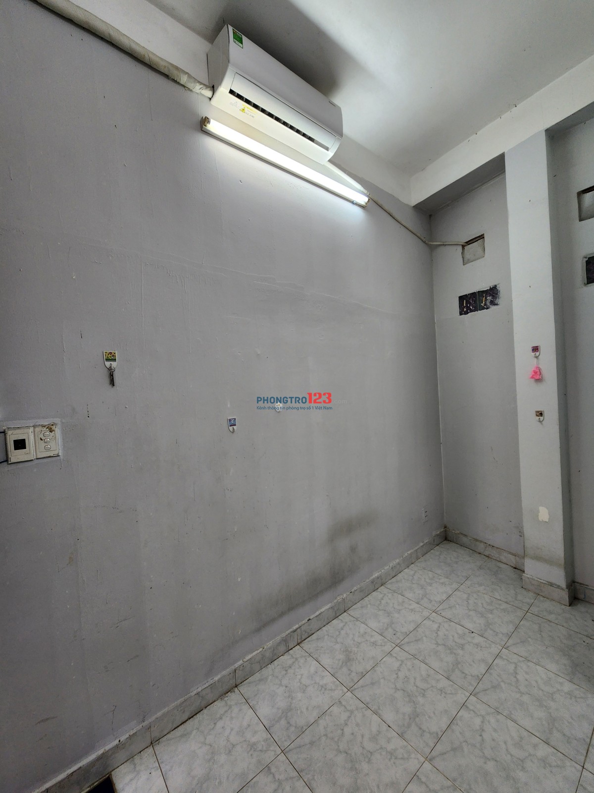 CHO THUÊ PHÒNG 17M2 CÓ MÁY LẠNH, WC RIÊNG - 2,9 TR - NGAY TRUNG TÂM Q10