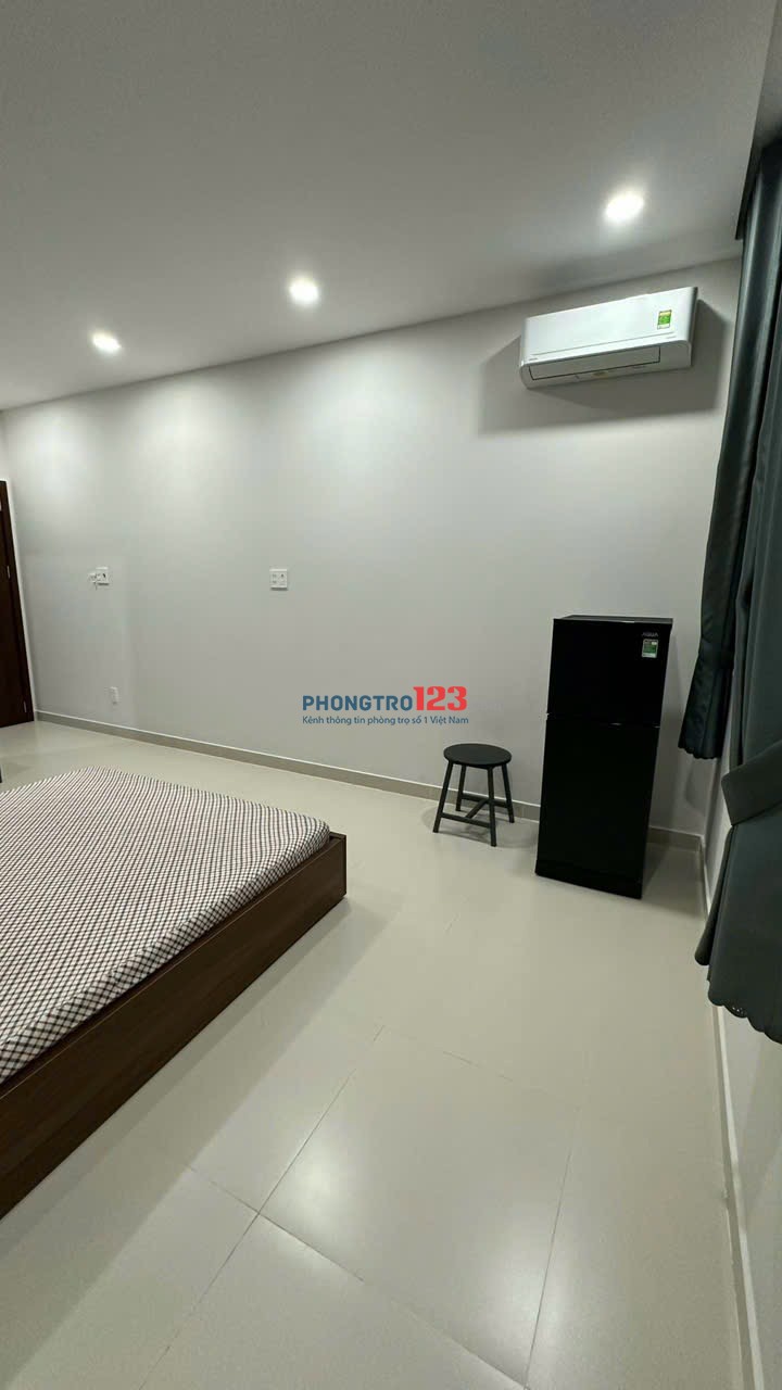 CĂN HỘ 45m2 TRUNG TÂM Q10, Q3, HẺM XE HƠI VÀO TẬN NHÀ