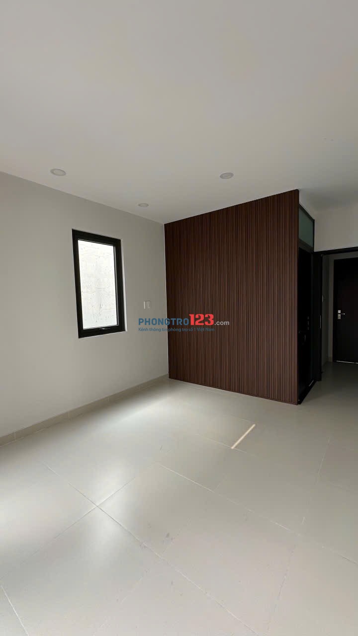 CĂN HỘ 45m2 TRUNG TÂM Q10, Q3, HẺM XE HƠI VÀO TẬN NHÀ