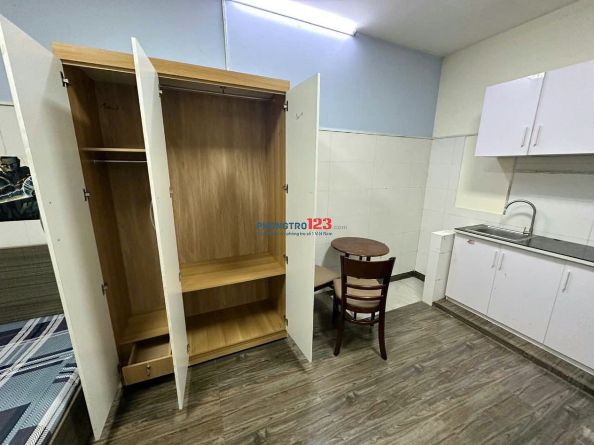 Cho Thuê Căn Hộ 2PN Rộng 50m2 - Khu Trung Tâm Phan Xích Long - Có Máy Giặt Riêng Và Sấy