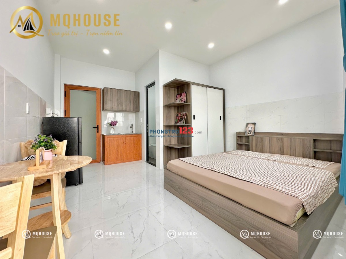 Cho thuê căn hộ ban công Full NT mới 100% ở Luỹ Bán Bích, Tân Phú