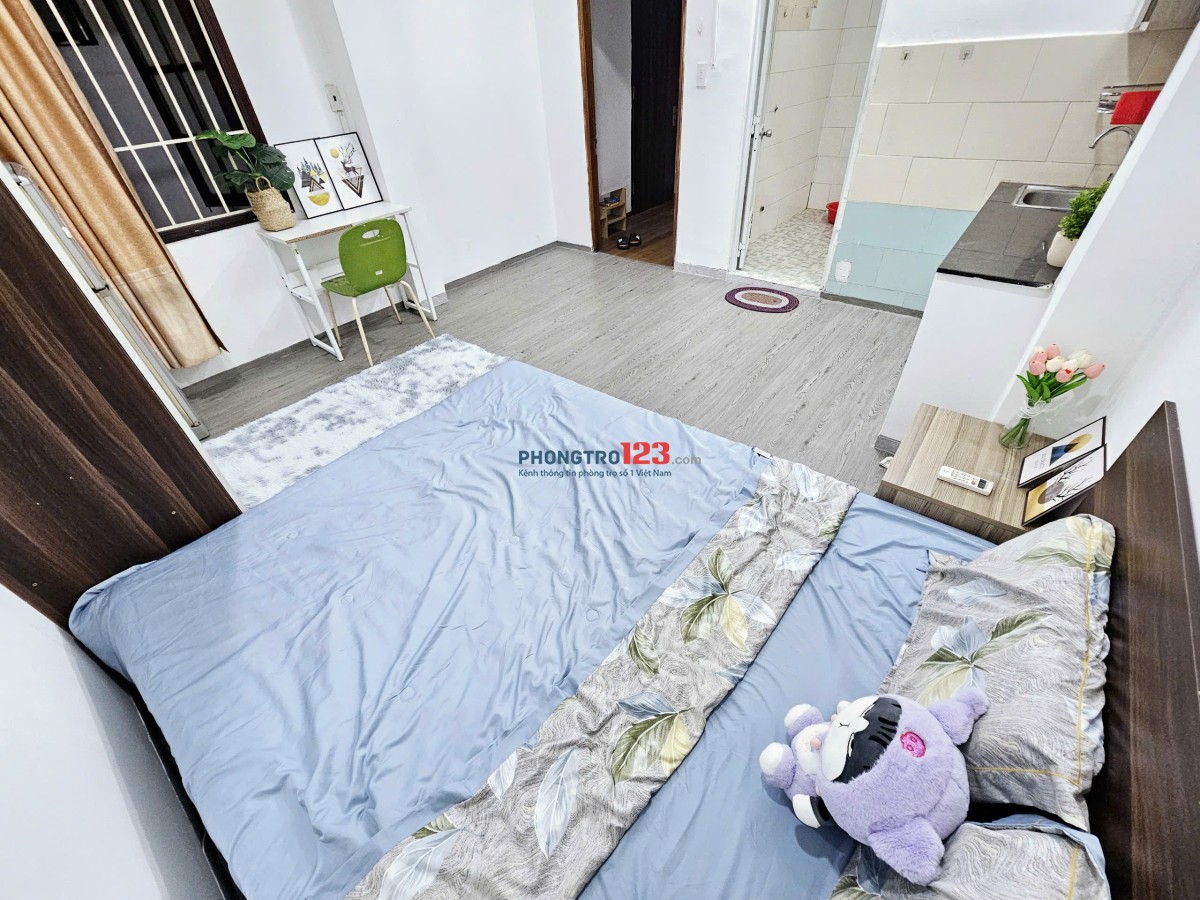 Phòng Full Nội Thất 30m2 Có Thang Máy Đường Chu Văn An Gần Chợ Bà Chiểu Ngã Tư Hàng Xanh Hutech FTU