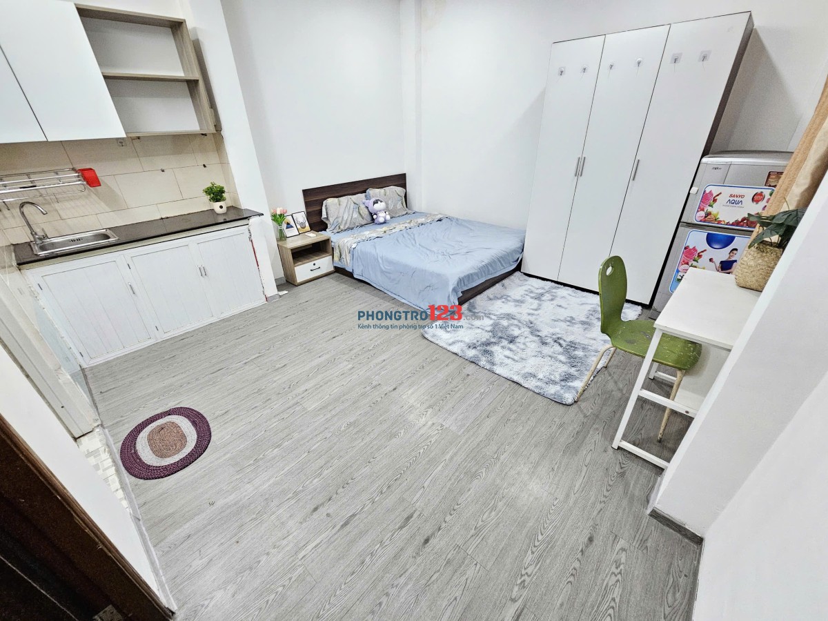 Phòng Full Nội Thất 30m2 Có Thang Máy Đường Chu Văn An Gần Chợ Bà Chiểu Ngã Tư Hàng Xanh Hutech FTU