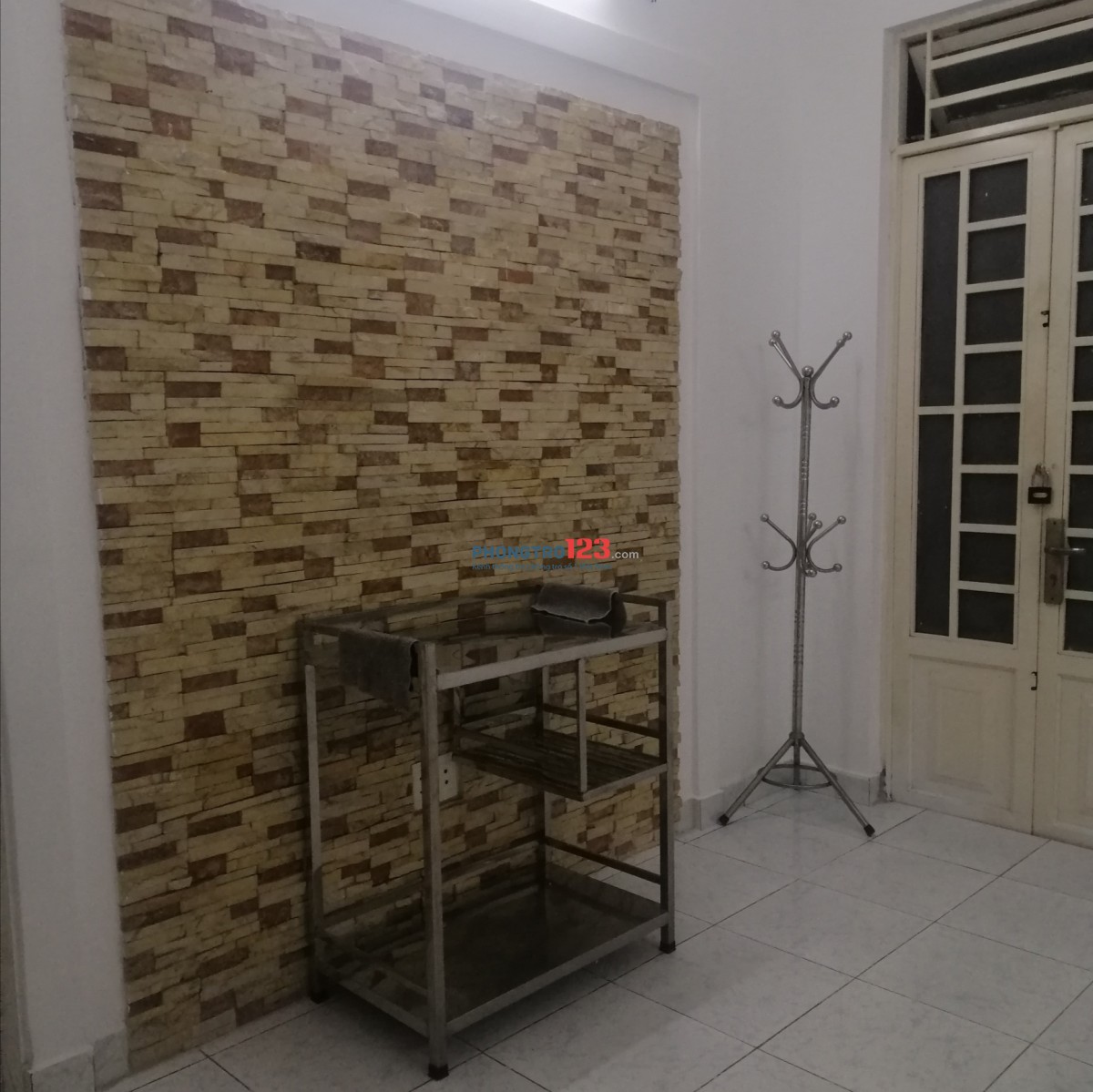 Thuê phòng 1 người nữ trung tâm quận 10, đối diện nhà thi đấu Phú Thọ.