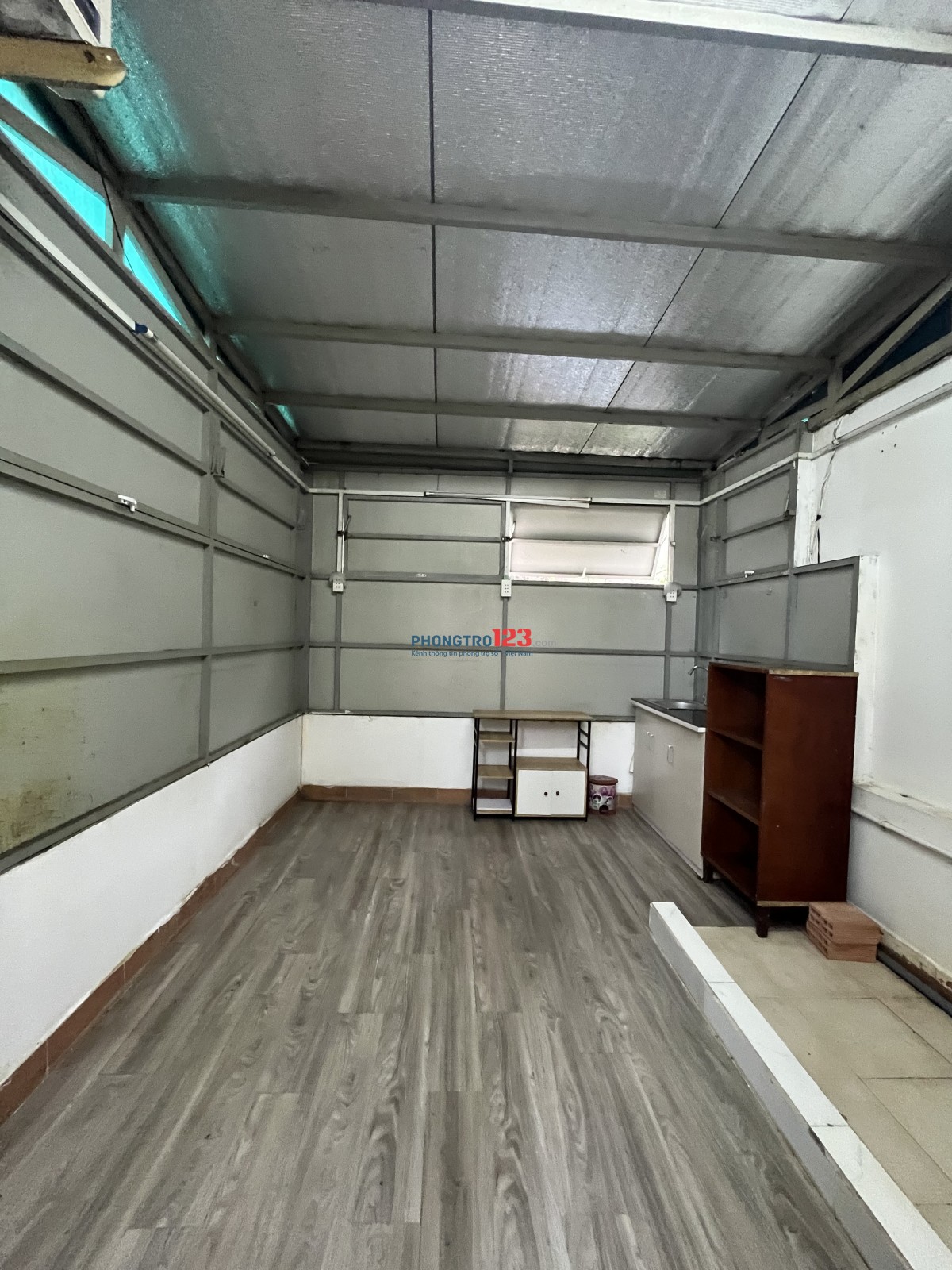1PN TÁCH BẾP CỬA SỔ 451 HAI BÀ TRƯNG Q.3, GẦN CẦU KIỆU,ĐỐI DIỆN Q.1