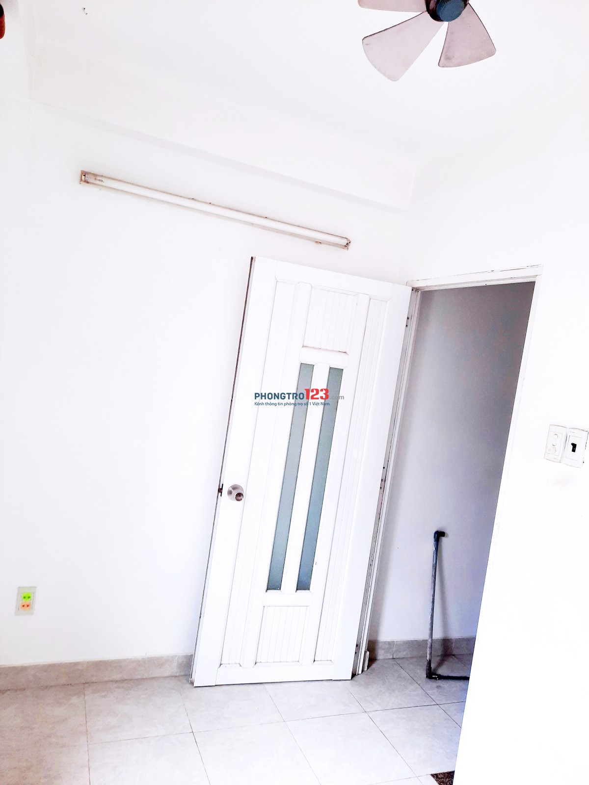 Cho Thuê Phòng Q3 fuff nội thất cửa sổ ban công.mới keng.2tr6 3tr4