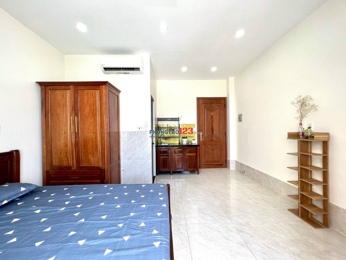 PHÒNG BAN CÔNG ĐẦY ĐỦ NỘI THẤT NGAY NGUYỄN VĂN THƯƠNG, GẦN ĐH HỒNG BÀNG, ĐH KINH TẾ - TÀI CHÍNH