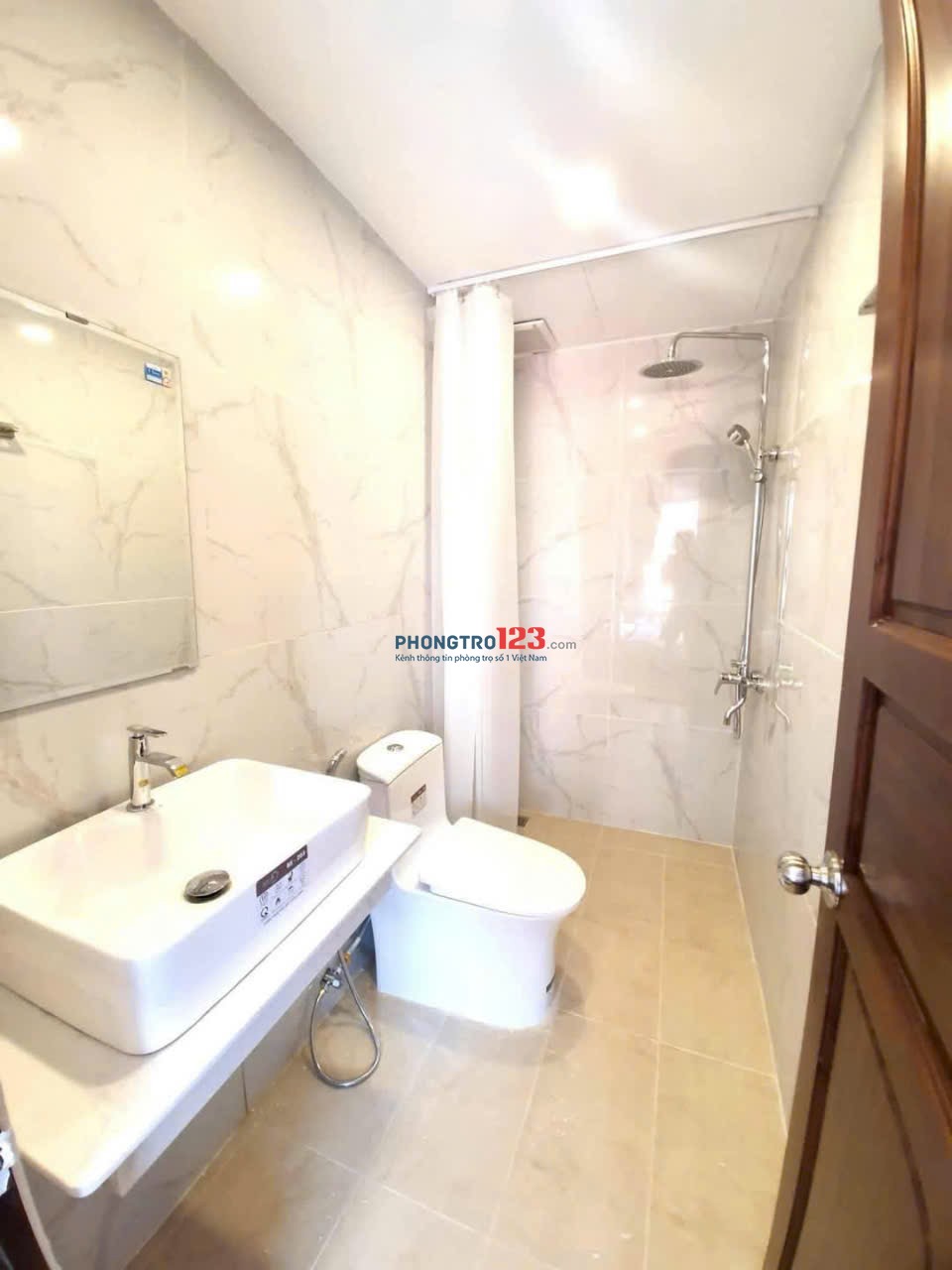 Cho Thuê Căn Hộ Ban Công Siêu Rộng, Đón Nắng Sớm - Điện Biên Phủ - Gần Đh Hồng Bàng, Ngã Tư Hàng Xan