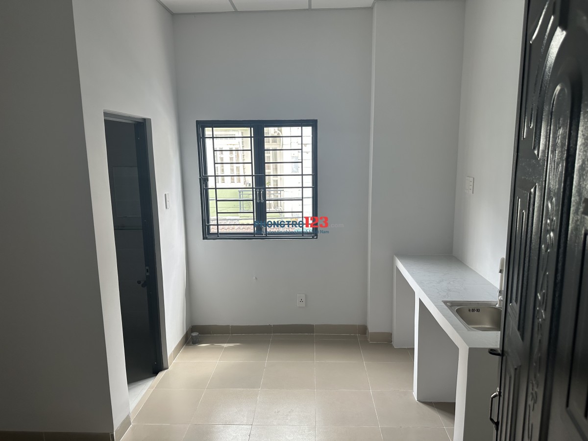 Phòng trọ 14,47m2 đường TL15 Thạnh Lộc, Quận 12