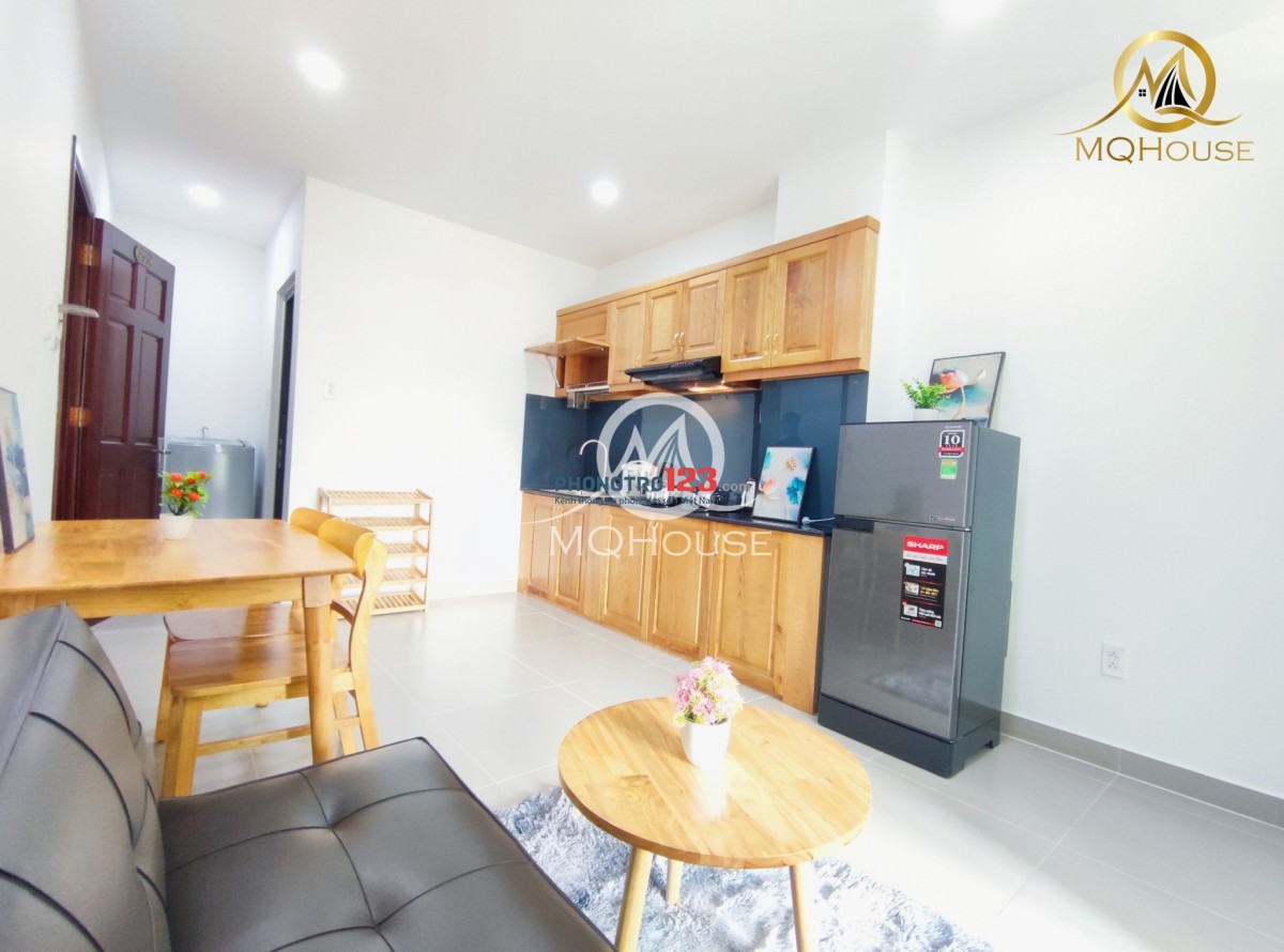 CHO THUÊ CHDV 1PN 1PK BAN CÔNG ĐỐI DIỆN ETOWN CỘNG HÒA NỘI THẤT ĐẸP
