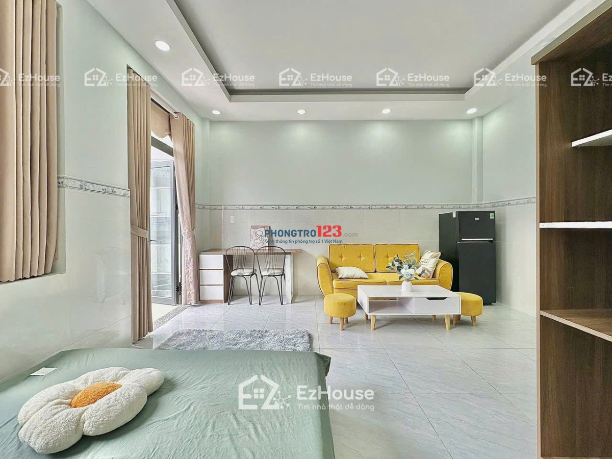 CHO THUÊ CHDV STUDIO BAN CÔNG NGAY SÂN BAY - CV GIA ĐỊNH