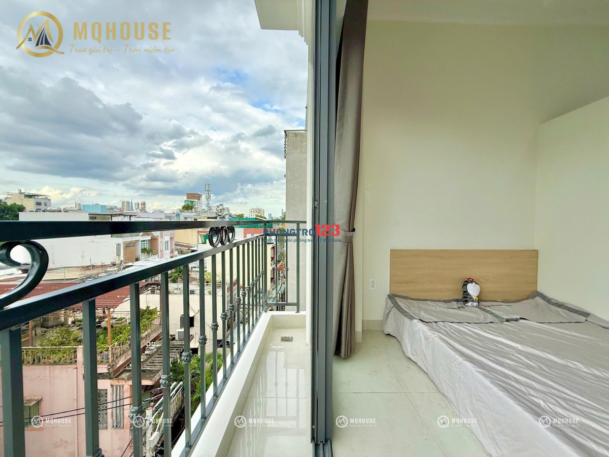 CHO THUÊ CHDV STUDIO BAN CÔNG MỚI 100% NGAY BỜ KÈ HOÀNG SA - TRƯỜNG SA GIÁP PHÚ NHUẬN, Q3