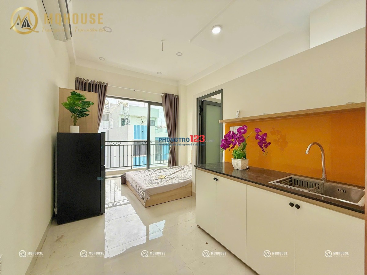 CHO THUÊ CHDV STUDIO BAN CÔNG MỚI 100% NGAY BỜ KÈ HOÀNG SA - TRƯỜNG SA GIÁP PHÚ NHUẬN, Q3