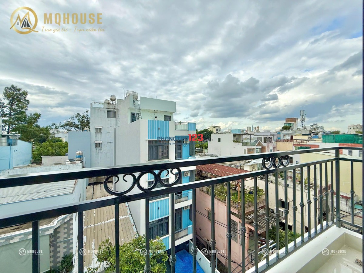 CHO THUÊ CHDV STUDIO BAN CÔNG MỚI 100% NGAY BỜ KÈ HOÀNG SA - TRƯỜNG SA GIÁP PHÚ NHUẬN, Q3