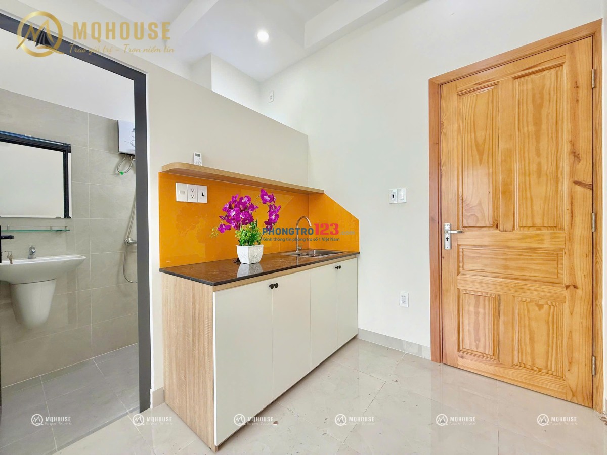 CHO THUÊ CHDV STUDIO BAN CÔNG MỚI 100% NGAY BỜ KÈ HOÀNG SA - TRƯỜNG SA GIÁP PHÚ NHUẬN, Q3