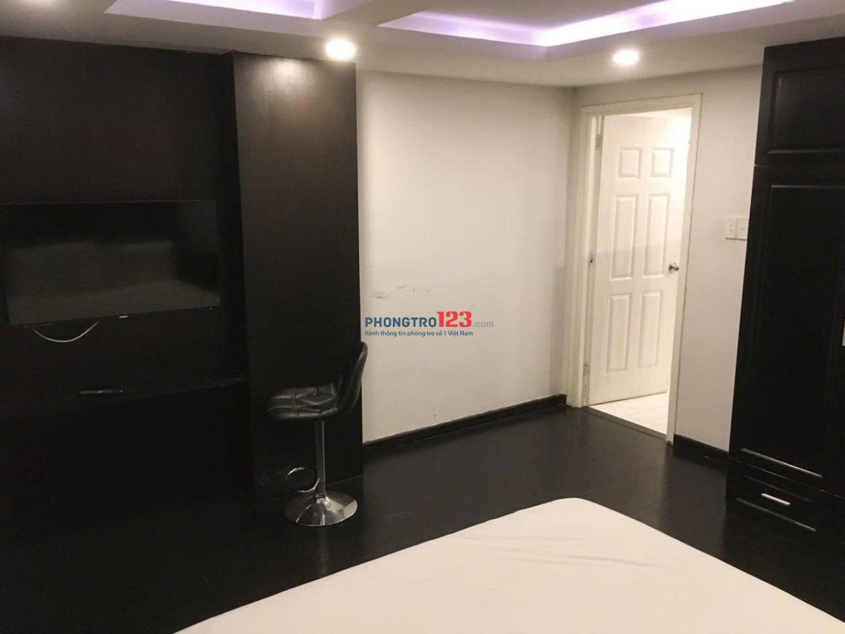 Cho thuê Căn hộ Quận Bình Thạnh, Ban Công máy giặt riêng, Full nội thất