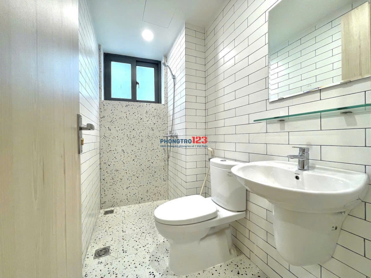 Cuối tháng 7 trống CHDV, có thang máy riêng.
