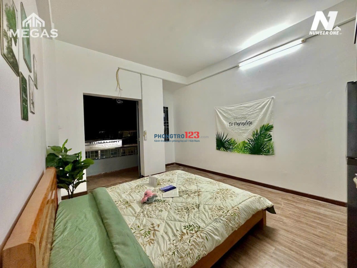 Phòng 35m2 Full Nội Thất Có Ban Công Gần Hutech, Đại Học Ngoại Thương, UEF, GTVT, Ngã Tư Hàng Xanh