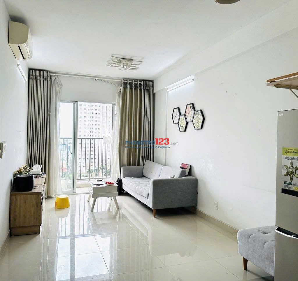 Cho thuê căn hộ Phúc Yên, Phan Huy Ích, quận TB, 75m2, 2PN, 10tr/tháng.