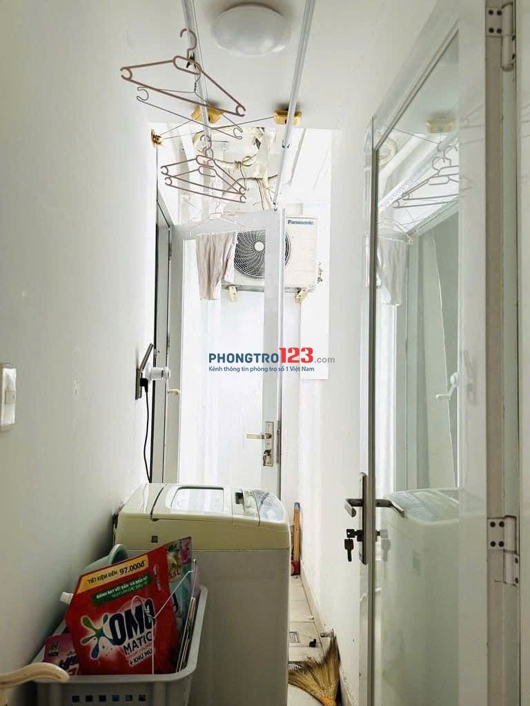 Cho thuê căn hộ Phúc Yên, Phan Huy Ích, quận TB, 75m2, 2PN, 10tr/tháng.