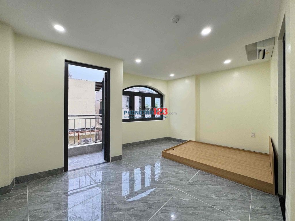 Chính Chủ Cho Thuê Phòng Ban Công - Cửa Sổ Mới 100% Bình Thạnh Gần Ngã Tư Hàng Xanh