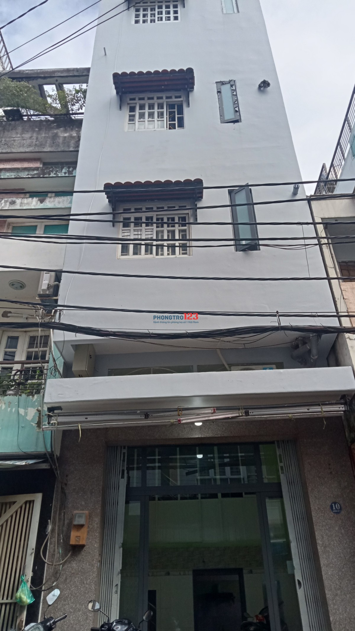 Cho thuê phòng trọ đủ tiện nghi giá từ 2.700.000 đến 3.500.000 đ nhà sô 10 đường số 9 phường 4 Q 4