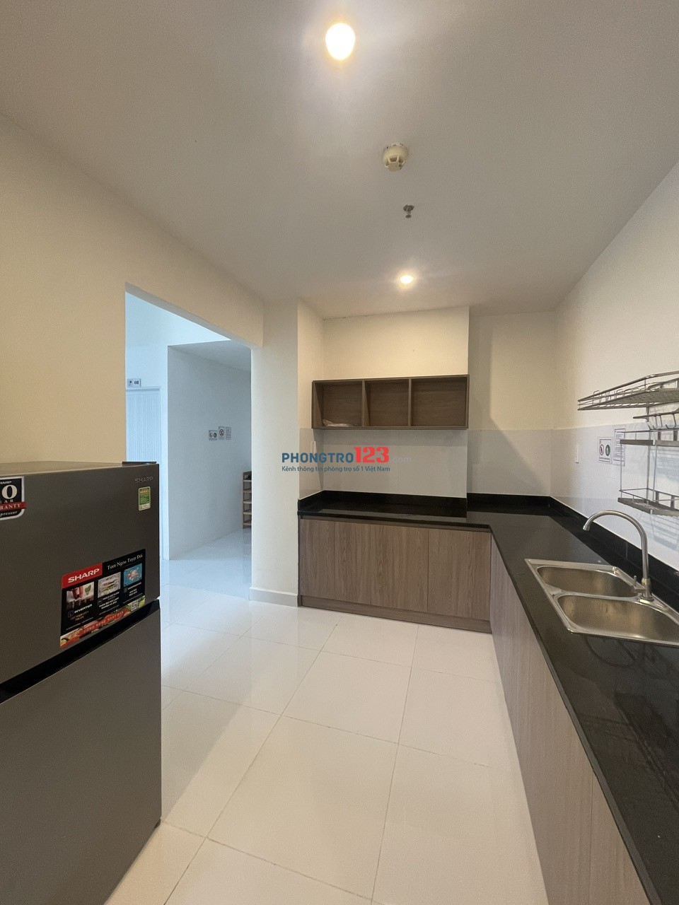Cho thuê phòng đẹp sau lưng ĐH VHU, UEH, huyện Bình Chánh