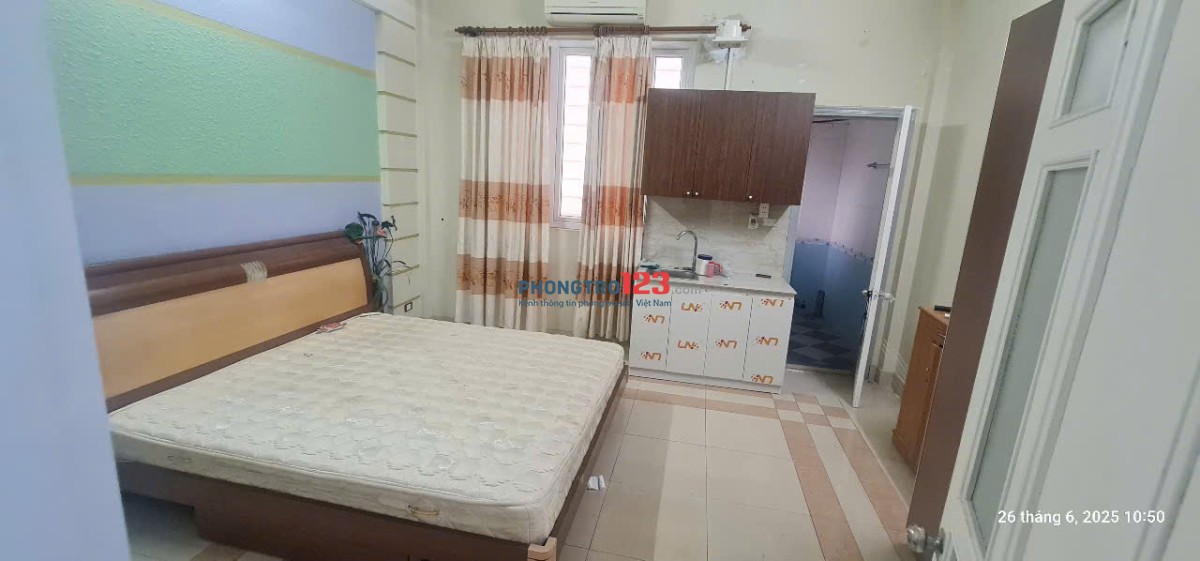 Phòng trọ khép kín đầy đủ nội thất cơ bản - Nguyễn Chí Thanh, quận Đống Đa, HN