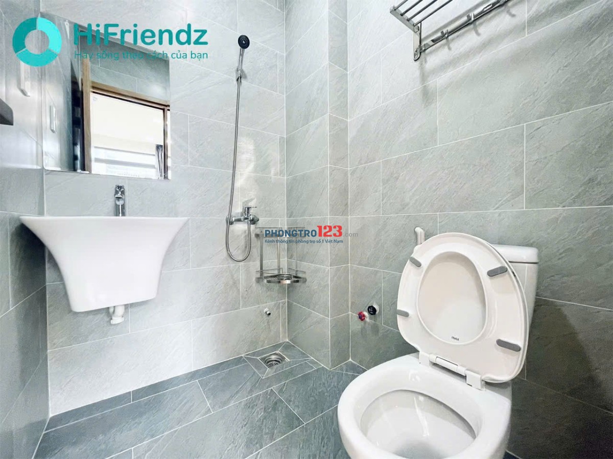 Thuê Ngay Studio Ban công 35m2 tại Lê Trực gần Chợ Bà Chiểu .