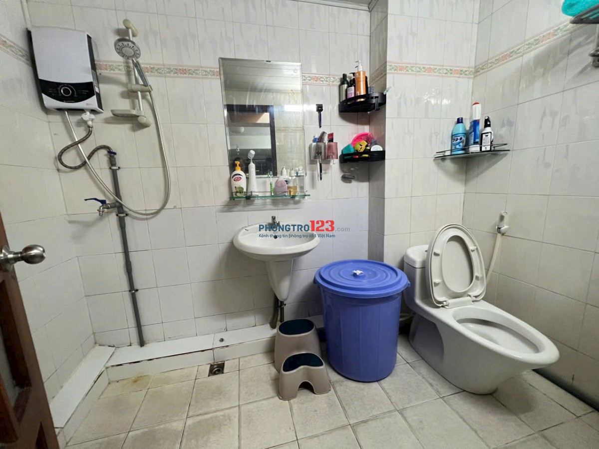 Chung cư 590, CMT8, Phường 11, Quận 3: 45m2,1p ngủ, Nt, 7tr/th