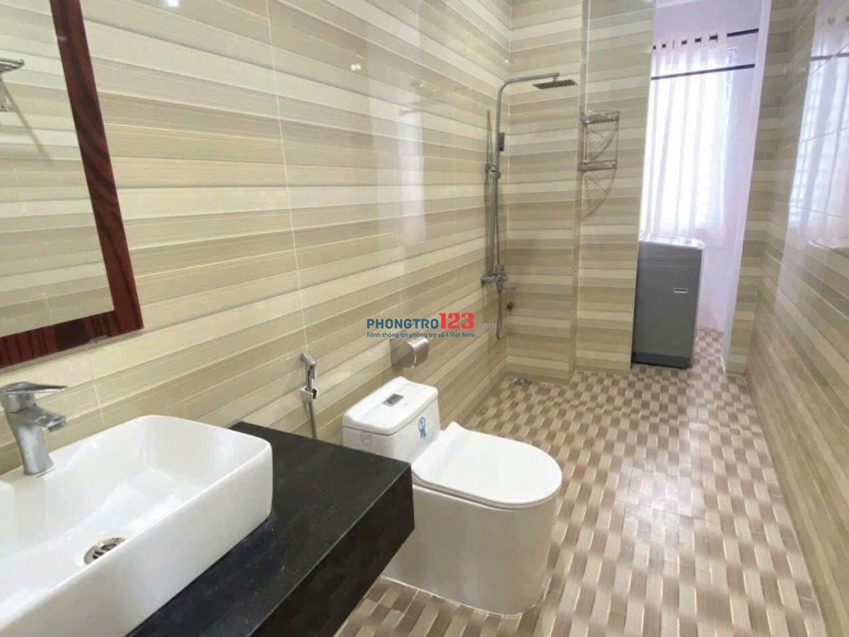 Cho Thuê Căn Hộ 1PN Tách Bếp Cửa Sổ, Ban Công - Khu Vực Trung Tâm , Phan Xích Long - Phú Nhuận