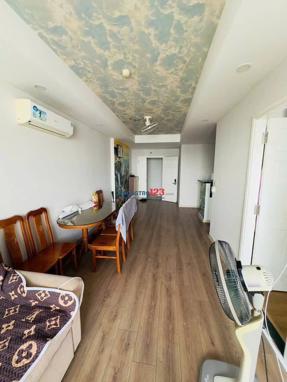 Chung cư Melody, Âu Cơ, Tân Sơn Nhì, TP: 80m2, 2p ngủ, 11tr5/th