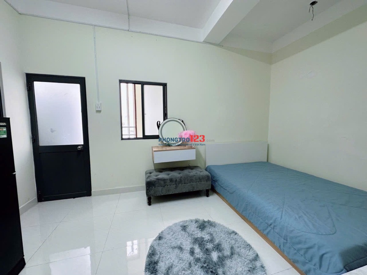 CHO THUÊ PHÒNG THANG MÁY, BAN CÔNG, XA BẾP - BẠCH ĐẰNG, BÌNH THẠNH GẦN Q1, Q2, Q3, PHÚ NHUẬN, GÒ VẤP