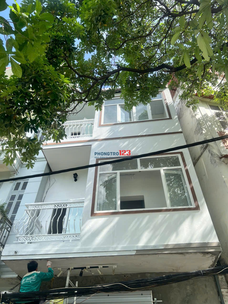 Cho thuê tầng 2 Nhà mặt hồ Đống Đa, HN