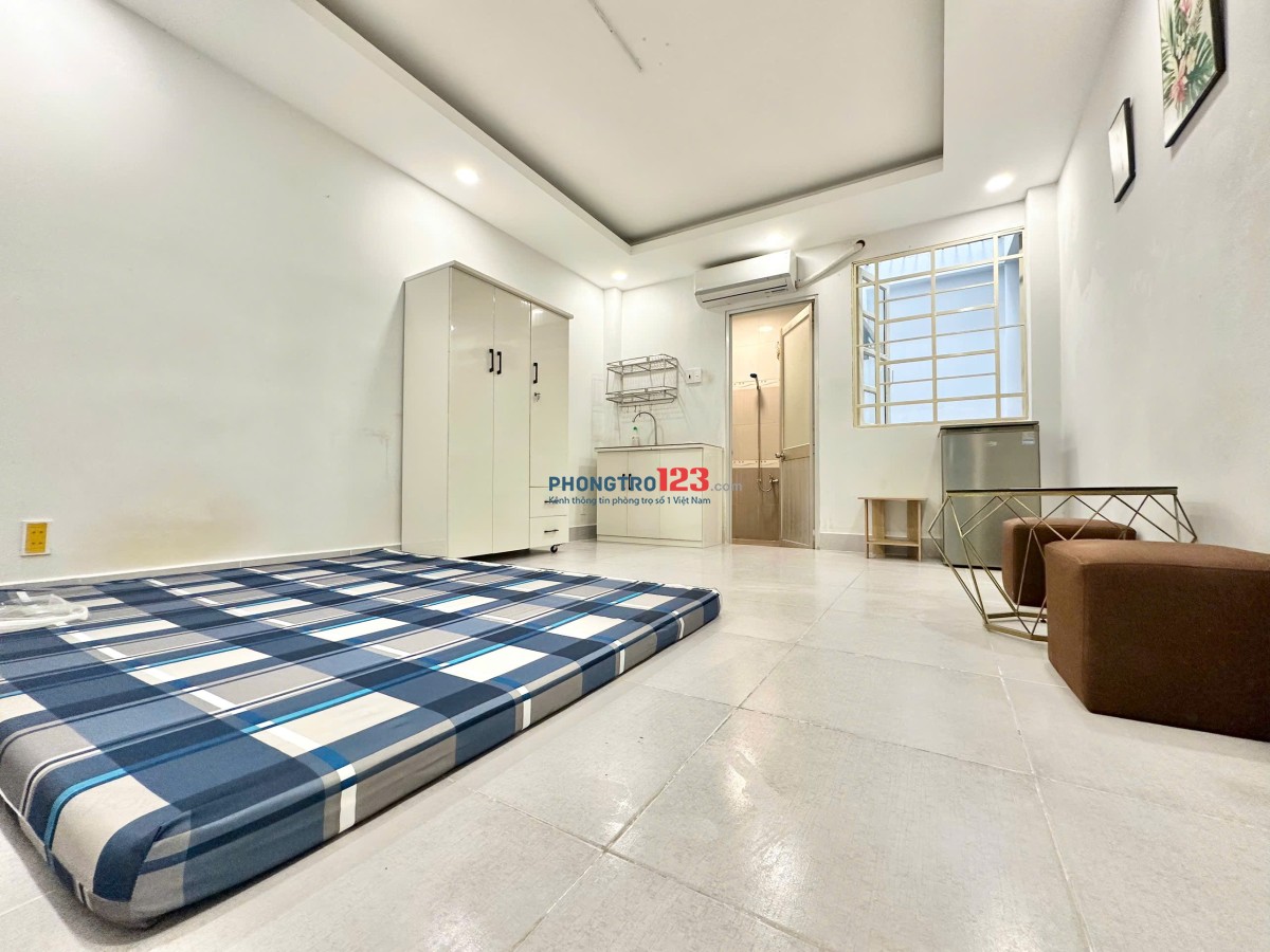 Phòng thoáng đẹp có cửa sổ giếng trời đầy đủ nội thất 137/7 Trương Đăng Quế p3 Gò Vấp gần sân bay