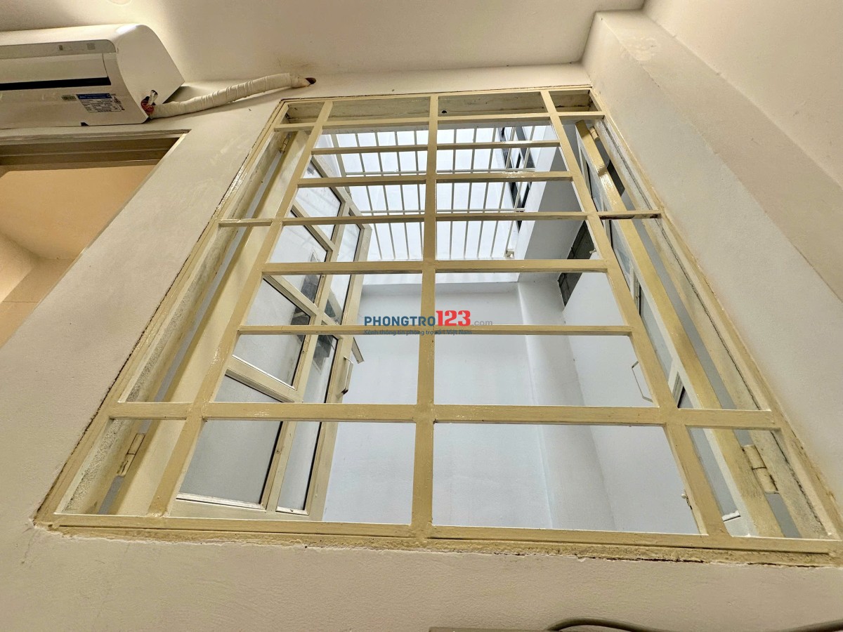 Phòng thoáng đẹp có cửa sổ giếng trời đầy đủ nội thất 137/7 Trương Đăng Quế p3 Gò Vấp gần sân bay