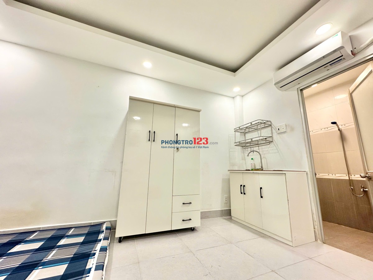 Phòng thoáng đẹp có cửa sổ giếng trời đầy đủ nội thất 137/7 Trương Đăng Quế p3 Gò Vấp gần sân bay
