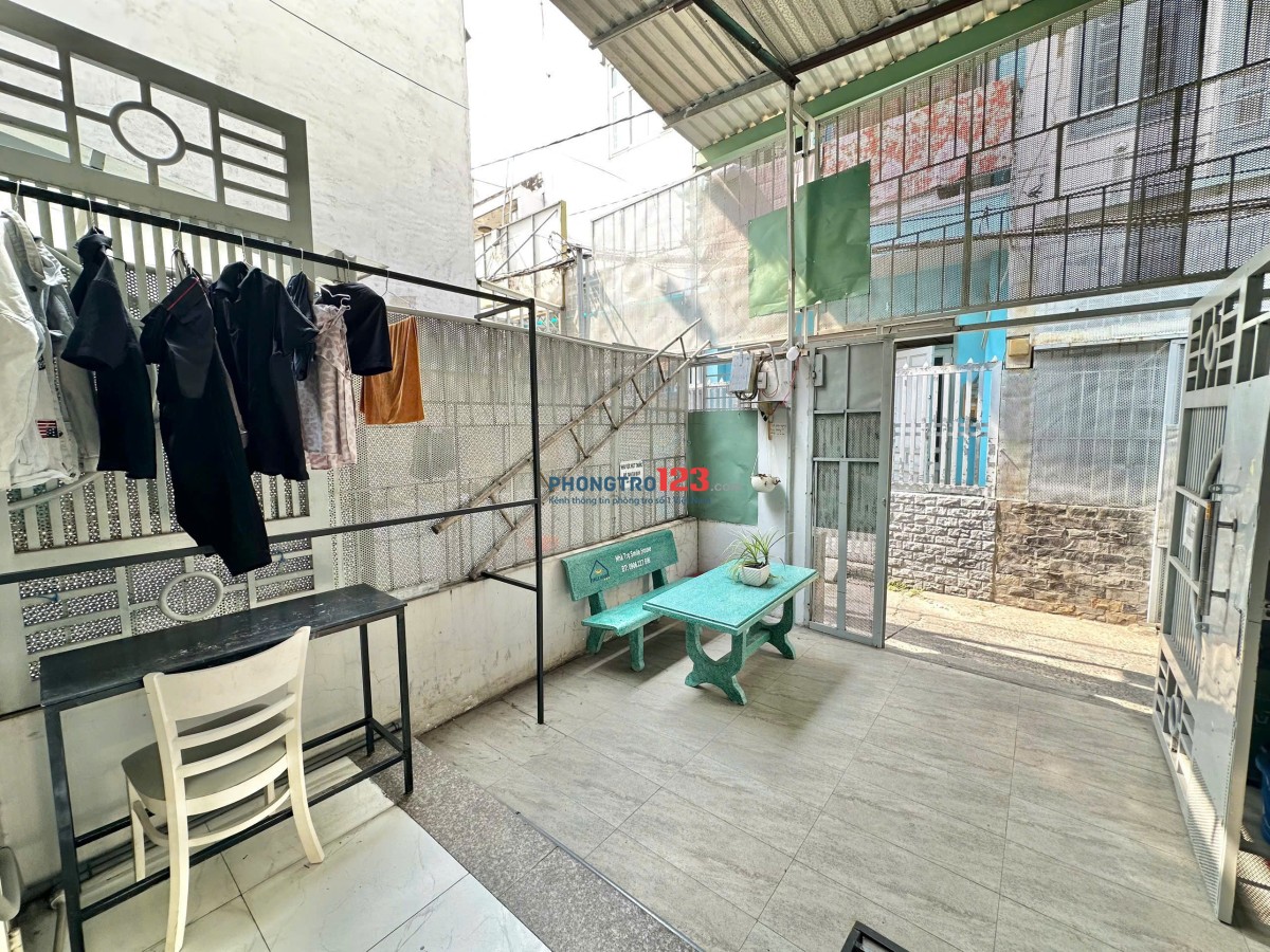 Phòng thoáng đẹp có cửa sổ giếng trời đầy đủ nội thất 137/7 Trương Đăng Quế p3 Gò Vấp gần sân bay