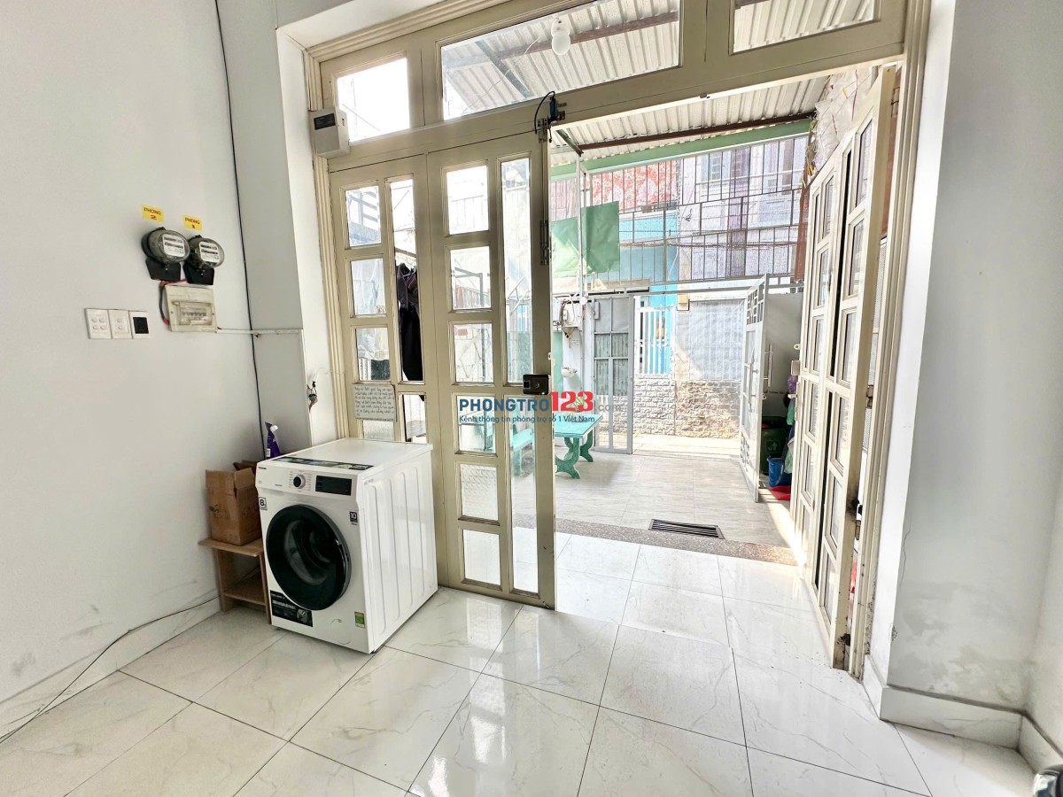 Phòng thoáng đẹp có cửa sổ giếng trời đầy đủ nội thất 137/7 Trương Đăng Quế p3 Gò Vấp gần sân bay