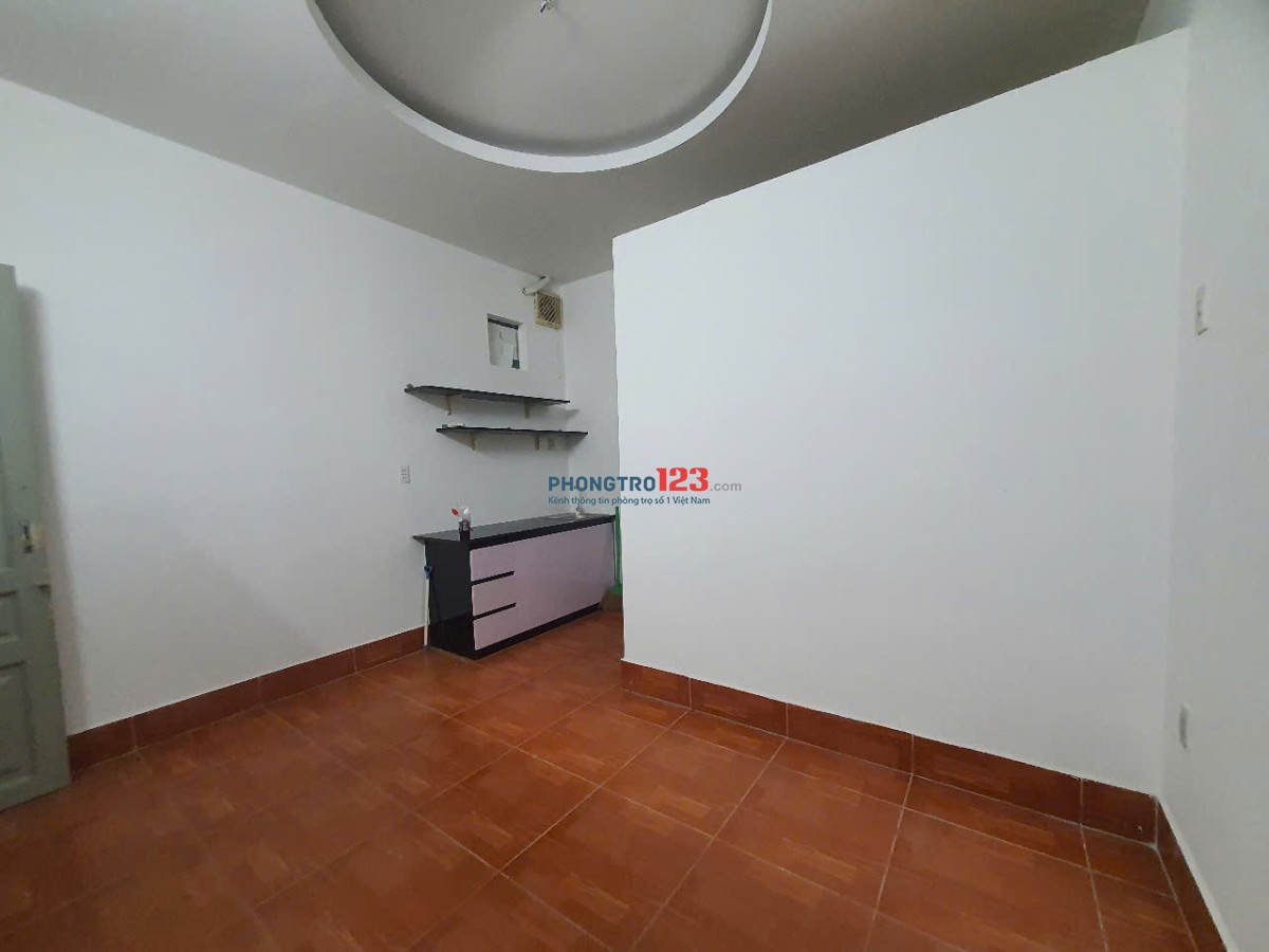 Phòng Tăng bạt hổ sát ĐH Văn Lang CS2 BV Ung bướu Lê Quang Định Sườn nướng muối ớt Nơ Trang Long