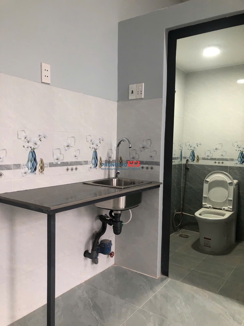 Phòng mới 100% ,có thang máy 1tr6 đến 2tr3