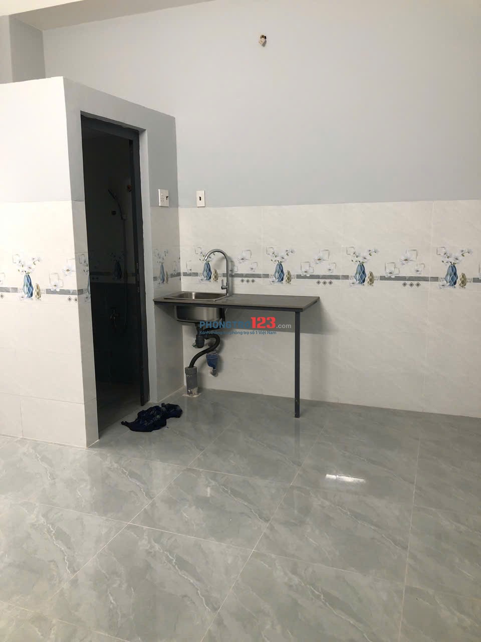 Phòng mới 100% ,có thang máy 1tr6 đến 2tr3