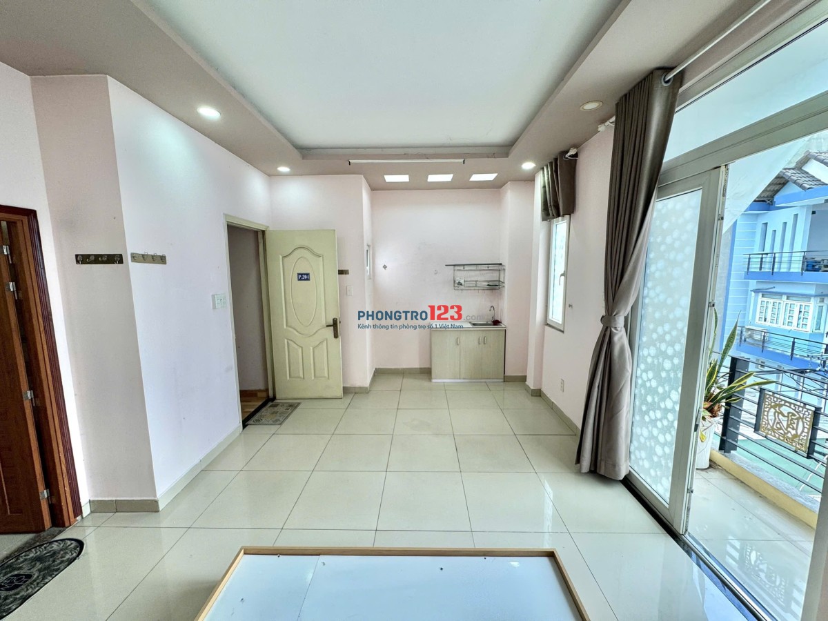 Cho thuê phòng trọ có ban công siêu lớn nằm ngay tại khu công nghiệp Tân Bình